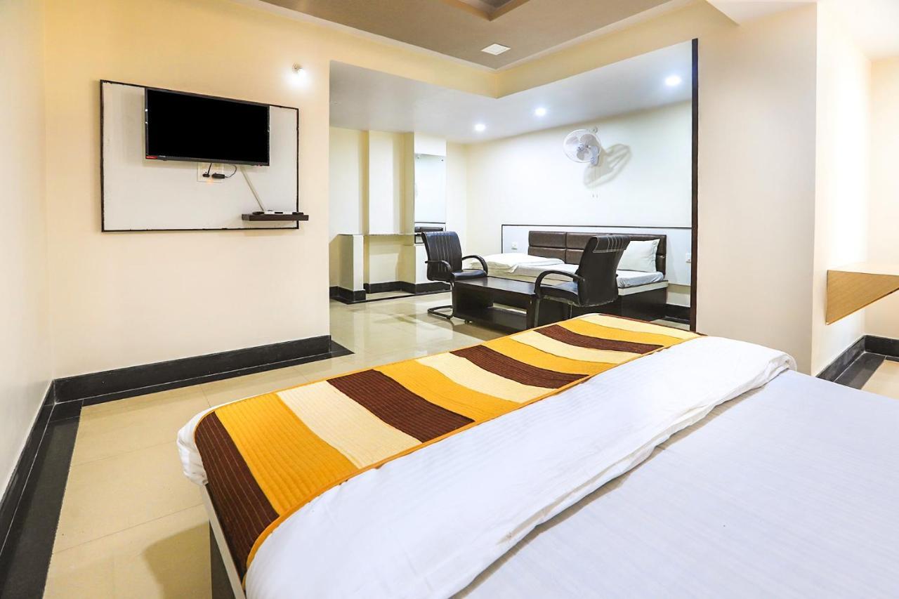 Oyo 11840 Hotel Venus Ajmer Dış mekan fotoğraf